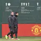 Wayne Rooney dan Henrikh Mkhitaryan dalam sesi latihan Manchester United (MU) jelang laga melawan Anderlecht di Old Trafford. (Paul ELLIS / AFP)