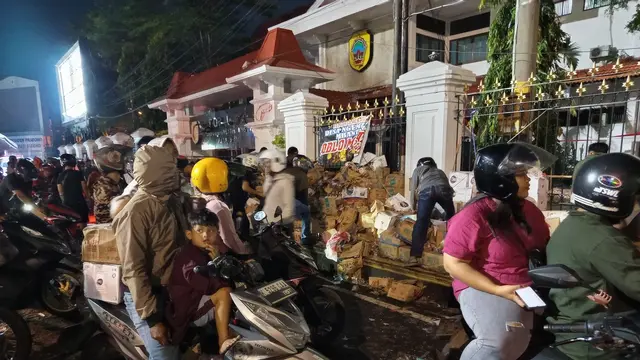Kondisi Kompleks Pemkab Pati Usai Didemo
