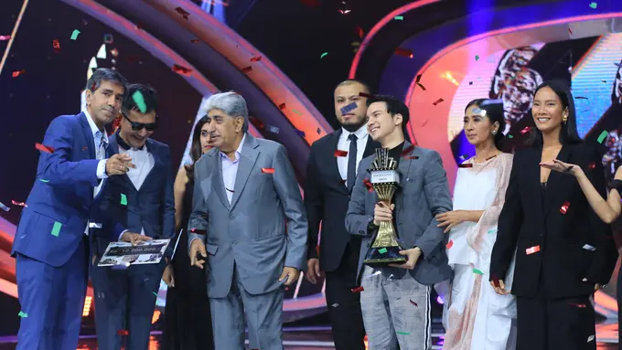 [Bintang] Film Pengabdi Setan (Kategori Film Box Office Terbaik)