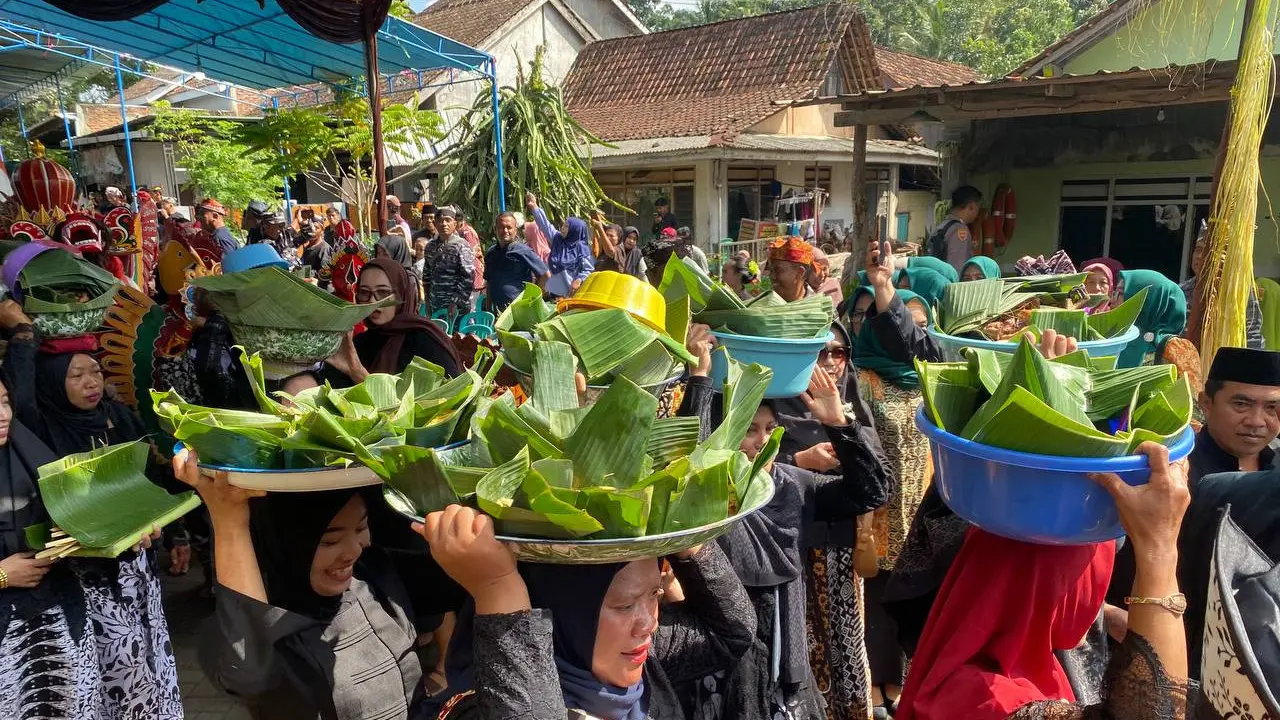 Tradisi Ithuk ithukan warga Rejopuro Sebagai wujut Syukur Kepada Tuhan Yang Maha Esa (Istimewa)
