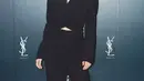 Hadiri event YSL Beauty, Karina pancarkan aura elegan dengan blazer serba hitam. [@karinaayuaespa].