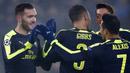 Pemain Arsenal merayakan gol yang dicetak Lucas Perez ke gawang FC Basel pada laga Liga Champions di Stadion St Jakob Park, Swiss, Kamis (7/12/2016). Arsenal menang 4-1 atas FC Basel. (Reuters/Andrew Couldridge)