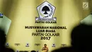 Wakil Presiden Jusuf Kalla memberikan paparan dalam penutupan musyawarah nasional luar biasa Partai Golkar di Jakarta, Rabu (20/12). Munaslub Golkar tadi pagi mengukuhkan Airlangga sebagai ketum menggantikan Setya Novanto. (Liputan6.com/Faizal Fanani)