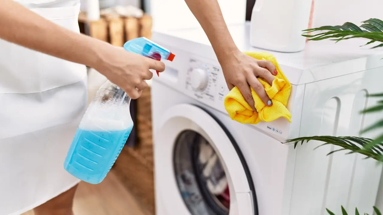 Cleaning Washing Machine