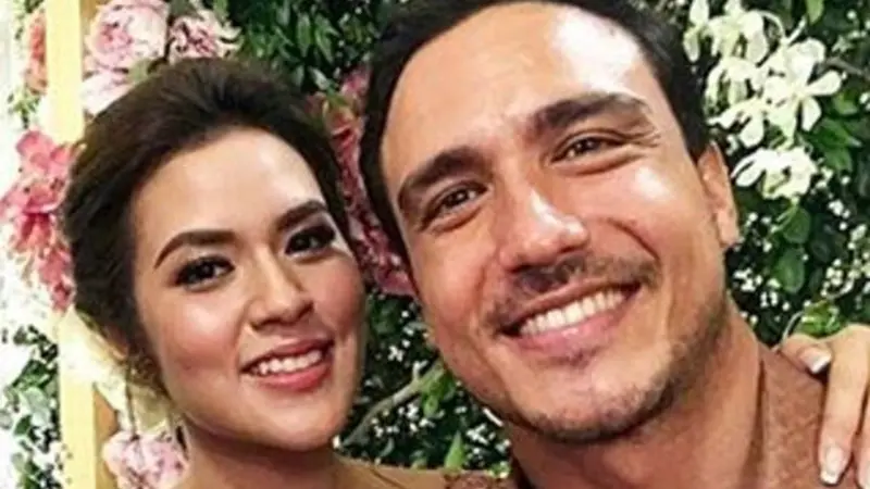 [Bintang] Raisa dan Hamish Daud