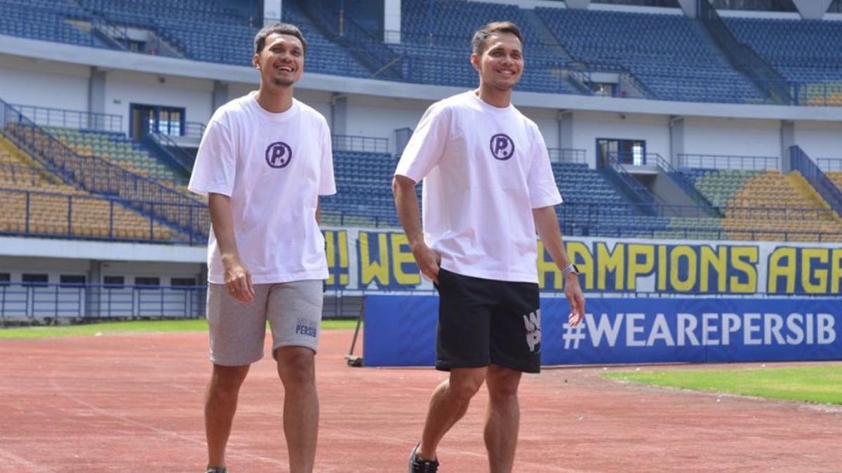BRI Super League: Persib Resmi Pinjamkan Hehanussa Bersaudara ke Persik