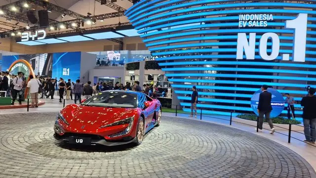 Nuansa Masa Depan, Booth BYD di GIIAS 2025 Pamer Teknologi Canggih (Arief A/Liputan6.com)