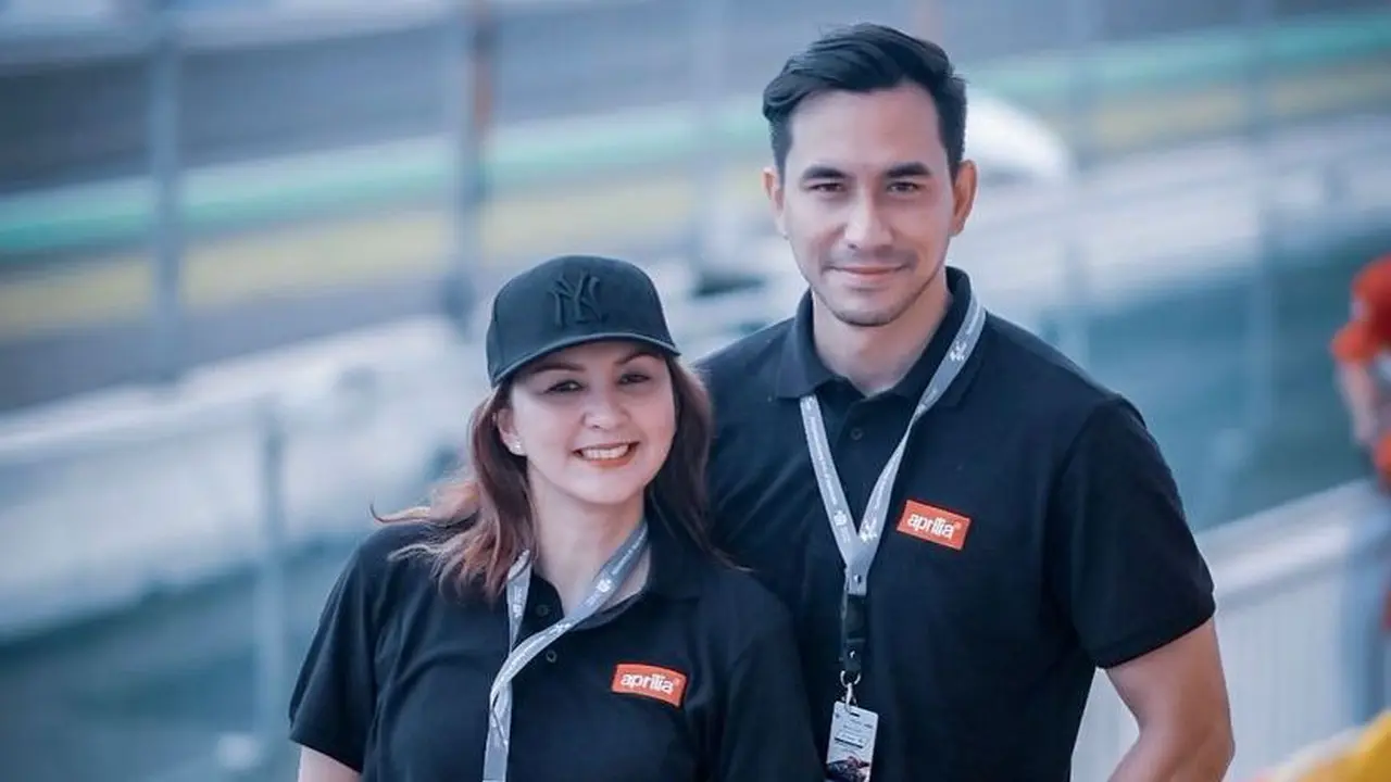 8 Gaya Seleb saat Nonton MotoGP di Mandalika, Donna Agnesia hingga Ayu Maulida