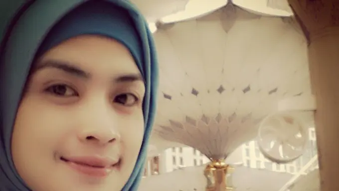 [Bintang] Yulia Rachman