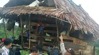 Pondok tempat satu keluarga yang tersambar petir di Desa Bangun Sari, Kecamatan Gunung Megang, Kabupaten Muara Enim, Sumatera Selatan. (Liputan6.com/Raden Fajar)