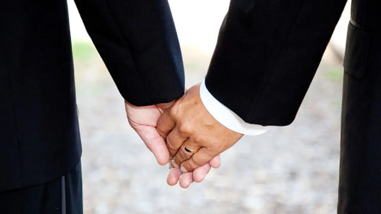 (c) shutterstock.com