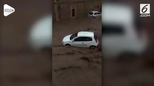 Banjir bandang menyebabkan sekitar 9 orang termasuk pasangan dari  Inggris meninggal di Mallorca, di Kepulauan Balearic, Spanyol.