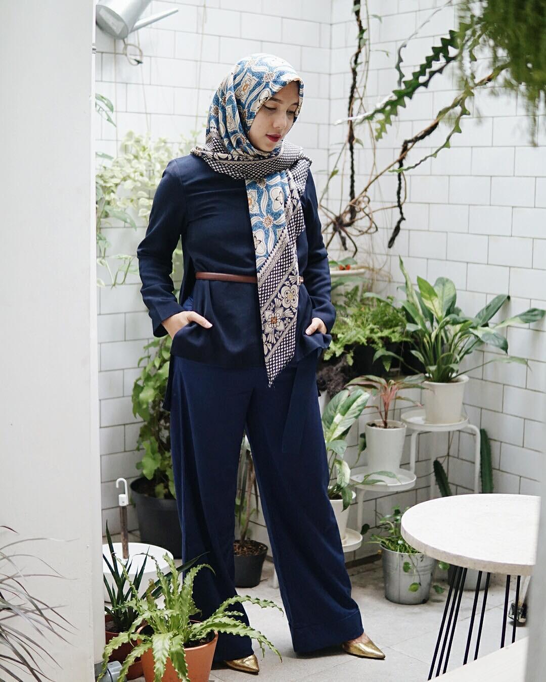 Gaya Hijab Sehari Hari Yang Simple Dan Trendi Ala Jenahara Fashion Fimela Com