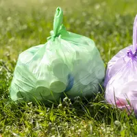 Kantong berbahan plastik ini biasanya berakhir pada tempat pembuangan sampah sehingga menyebabkan polusi lingkungan semakin meningkat. (Foto/dok: Freepik)
