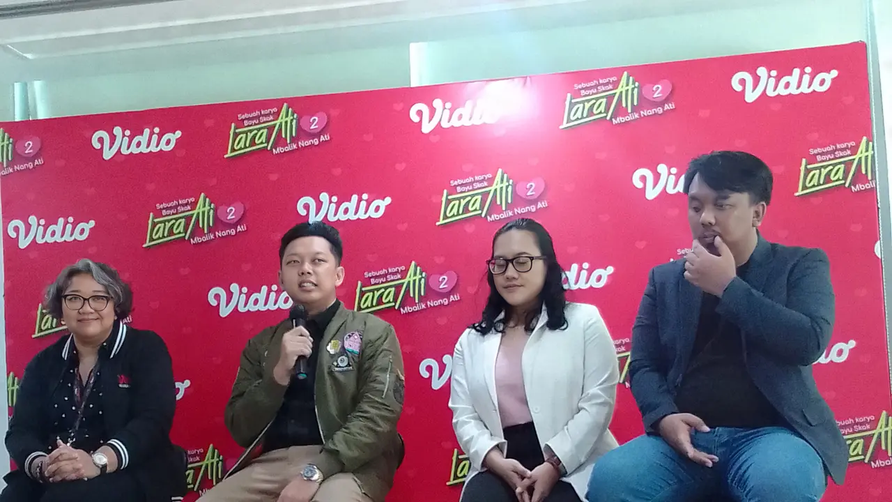 Bayu Skak selaku sutradara Lara Ati