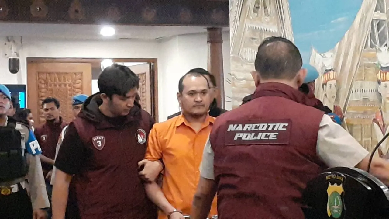 Buronan Chaowalit Dideportasi ke Thailand Lewat Bandara Soetta
