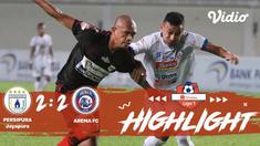 Laga lanjutan #ShopeeLiga1, mempertemukan #PersipuraJayapura vs #AremaFC pada hari Minggu malam (20/10/2019) berakhir dengan skor ...