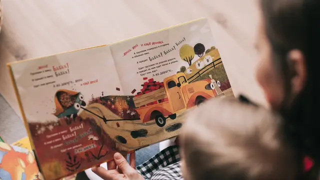 Kerja Sama dengan Komunitas Buku Berkaki, Happy Meal Book Box Kumpulkan 210 Ribu Buku