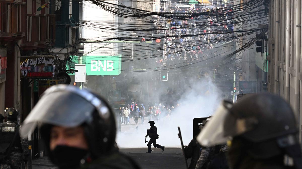 Bolivia Memanas, Massa Tuntut Presiden Rodrigo Paz Pereira Mundur