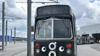 Sejumlah Kereta Subway di Boston Dipasangi Wajah Lucu, Tujuannya Supaya Bikin Orang Senyum