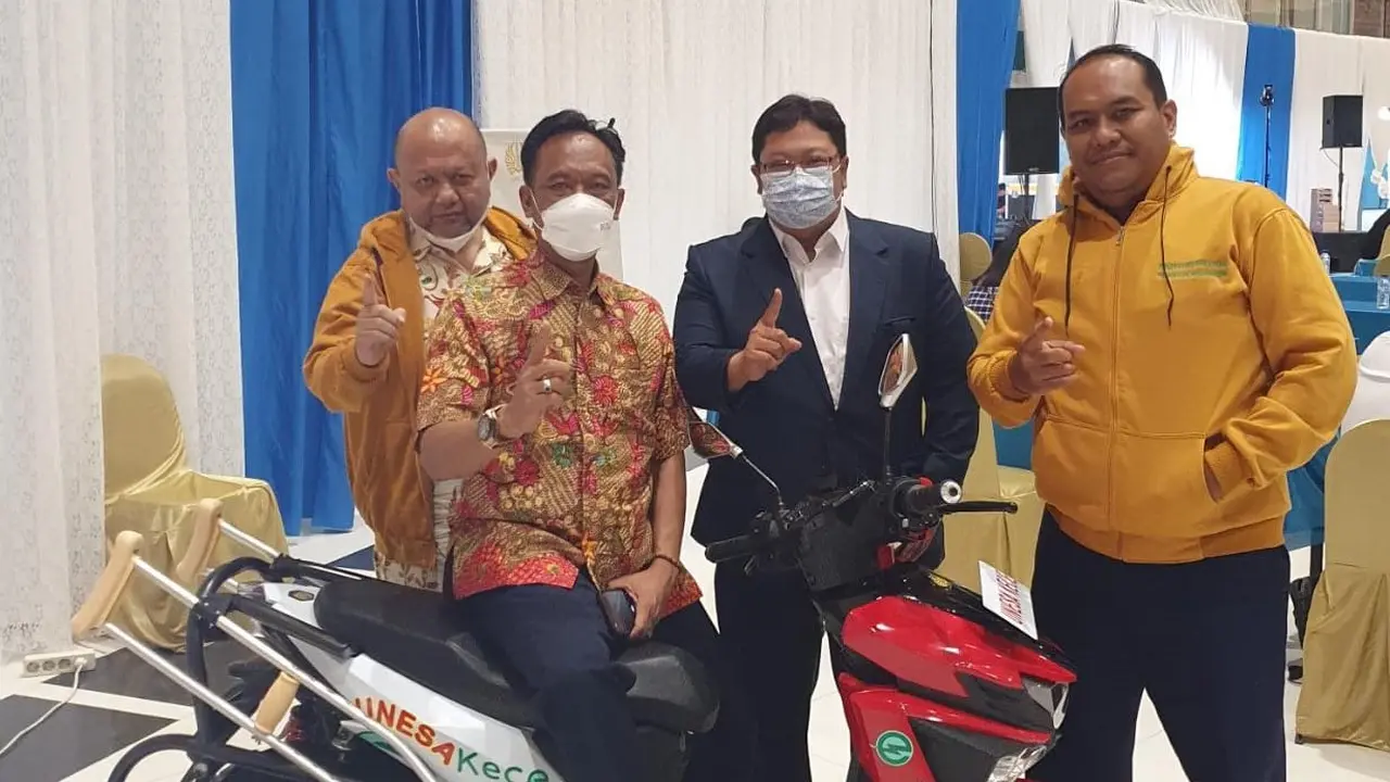 Motor elektrik karya dosen dan mahasiswa Unesa. (Dian Kurniawan/Liputan6.com)