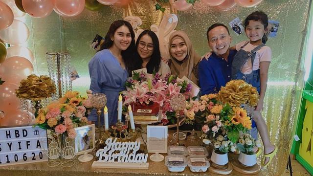 Jadi Kado Ulang Tahun Ini 7 Potret Rumah Adik Ayu Ting Ting Ditaksir Seharga Rp 2 5 Miliar Hot Liputan6 Com