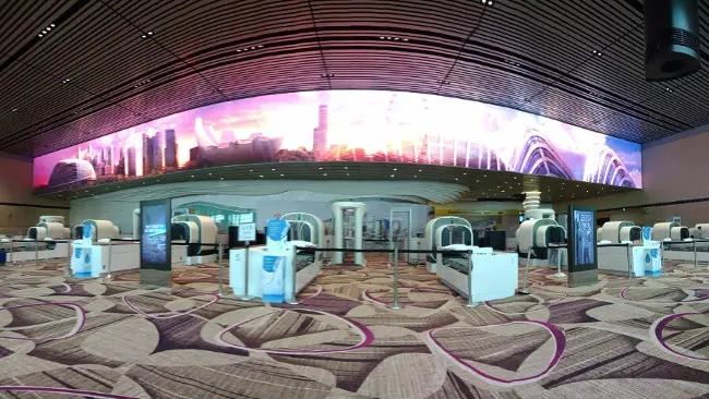 Nuansa tempo dulu di terminal 4 Bandara Changi
