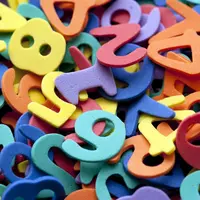 Virgo. Angka keberuntungan: 1, 4, 10, 13, 19, 22. Warna keberuntungan:  Emas, putih, orange, dan merah. (Via: eaudeflavor.com)