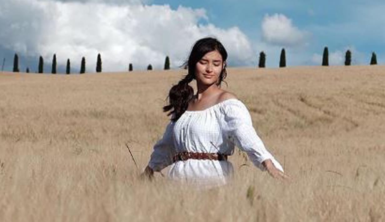 FOTO Paras Liza Soberano Wanita Tercantik Di Dunia 2017 Fashion