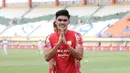 <p>Selebrasi pemain Persis Solo, Ramadhan Sananta setelah mencetak gol pertama timnya ke gawang PSM Makassar pada laga matchday kedua Grup A Piala Presiden 2024 di Stadion Si Jalak Harupat, Soreang, Kabupaten Bandung, Senin (22/7/2024). (Bola.com/Abdul Aziz)</p>