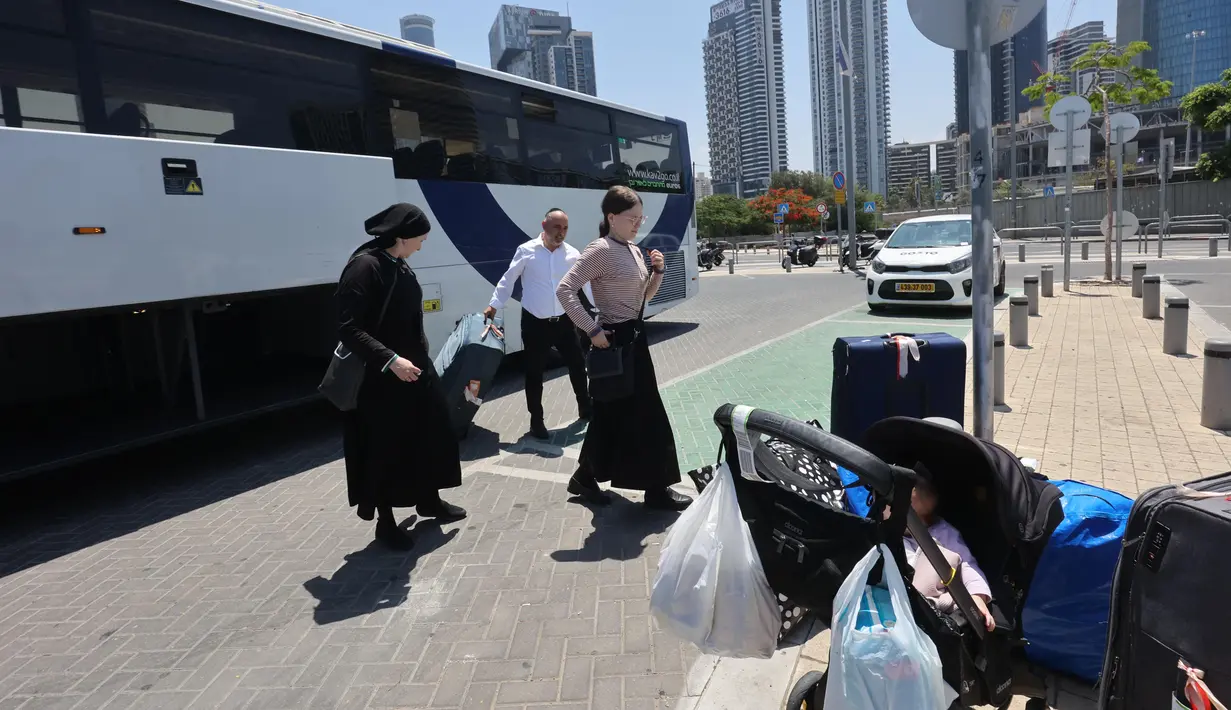 Otoritas Bandara Ben Gurion pada Rabu (18/6/2025) menyebut bahwa operasi pemulangan dikelola secara bertahap berdasarkan tingkat risiko dan penilaian keamanan terkini. (GIL COHEN-MAGEN/AFP)