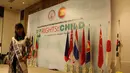 Gayatri terpilih mewakili Indonesia pada 2012 ke tingkat ASEAN dan mengikuti pertemuan Convention on the Right of the Child (CRC) atau Konvensi Hak-Hak Anak tingkat ASEAN di Thailand. (twitter.com/
