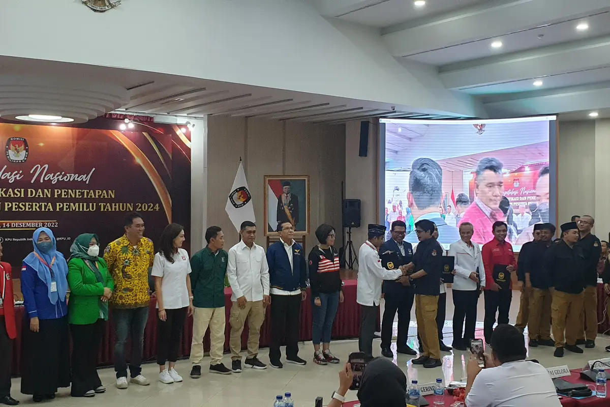 KPU mengumumkan 17 partai politik yang dinyatakan lolos sebagai peserta Pemilu 2024, Rabu (14/12/2022)