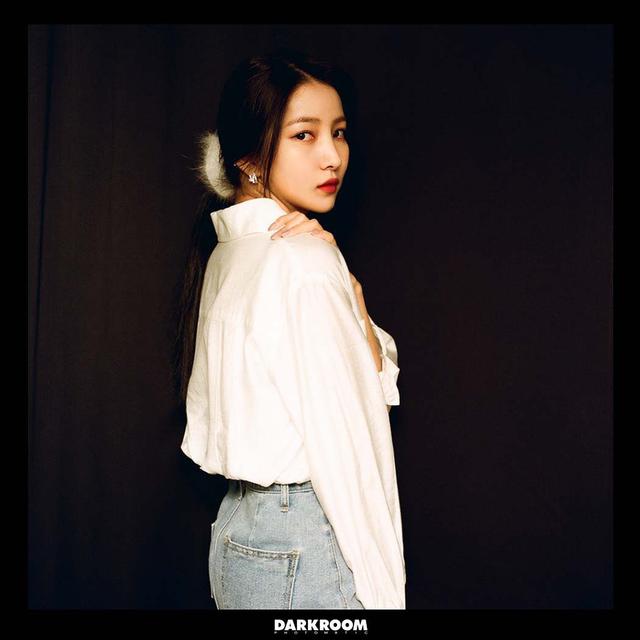 Sowon GFriend. (Source Music via Instagram/ gfriendofficial)