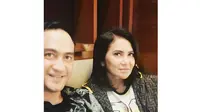 Istri Kena Stroke, Ini 6 Potret Setia Ferry Irawan Bersama Anggi Novita (sumber: Instagram.com/ferryirawanofficial)