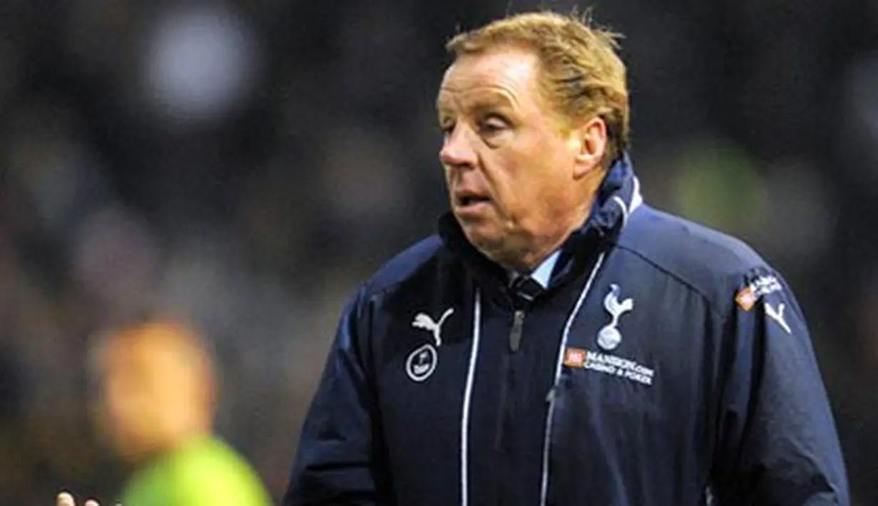 Tottenham Hotspur's English manager Harry Redknapp reacts during the Carling Cup semi final football match against Burnley at Turf Moor, Burnley, on January 21 2009. AFP PHOTO/ANDREW YATES