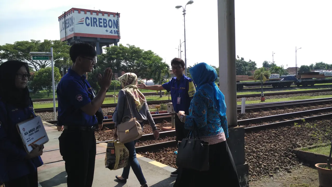 Edan Sepur, Cirebon