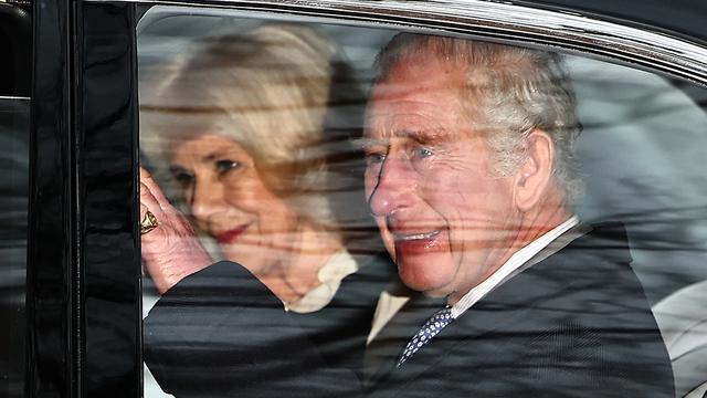 Senyum Raja Charles III Saat Akan Temui Pangeran Harry 30 Menit Setelah 16 Bulan Tak Bersua