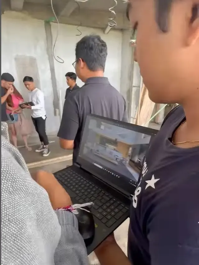 Potret perkembangan rumah baru Samuel Zylgwyn (Sumber: Instagram/samuel_zylgwyn dan Instagram/frandaaa87)