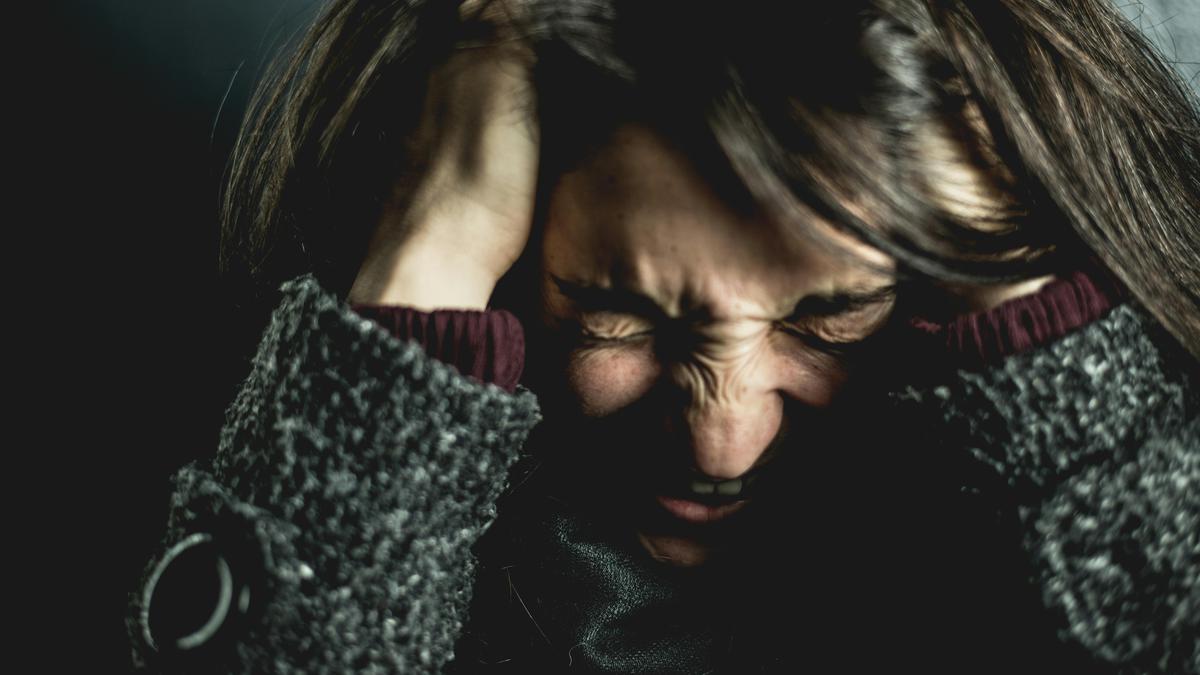 10 Kebiasaan Orang Cemas yang Sering Dilakukan Tanpa Disadari, Ini Penjelasannya