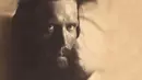 Philip Stanhope Worsley, penyair lulusan Oxford yang diabadikan oleh Cameron pada tahun 1866. Worsley meninggal karena TBC pada usia tiga puluh tahun. (Julia Margaret Cameron/Museum of Art/wwn)
