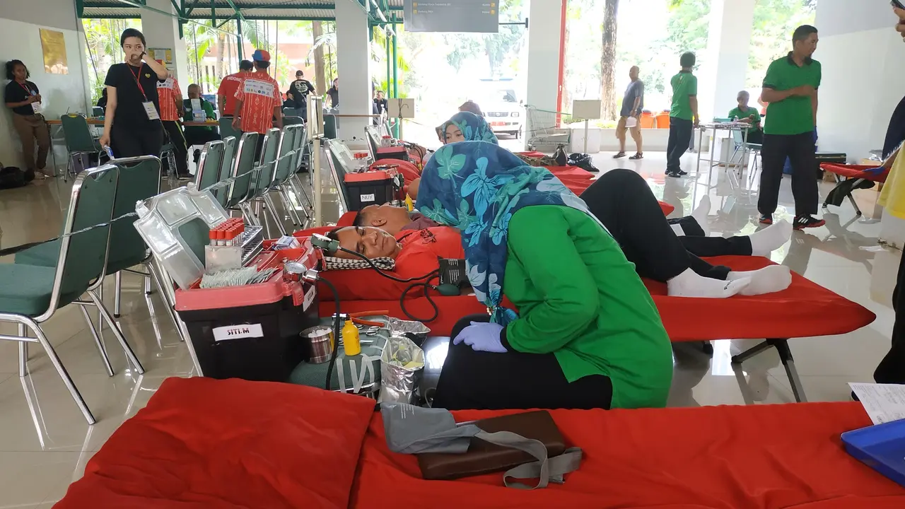 Donor Darah Unika Atma Jaya