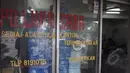 Toko fotokopi PD. Wirasaba yang memenangkan tender pengadaan UPS  di Jakarta, Minggu (1/3/2015). Perusahaan yang memenangkan tender pengadaan UPS untuk sejumlah sekolah di DKI  Jakarta Ternyata Toko Fotokopi. (Liputan6.com/Andrian M Tunay)