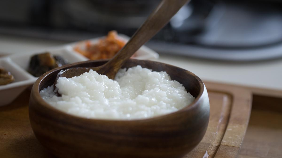 Tips Memasak Bubur Nasi yang Lembut dan Tidak Gosong, Mudah Diikuti
