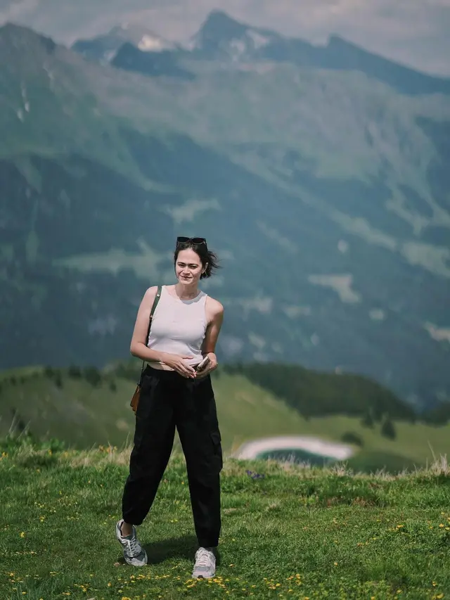 Sabai Morcheck liburan di Swiss (Instagram/sabaidieter)