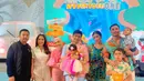 <p>Vega Darwanti yang hadir bersama suami juga membagikan momen menghadiri ulang tahun Moana. Membagikan momen bersama Jessica Iskandar yang juga hadir bersama Vincent dan dua anaknya.[Instagram/vegadarwanti123]</p>