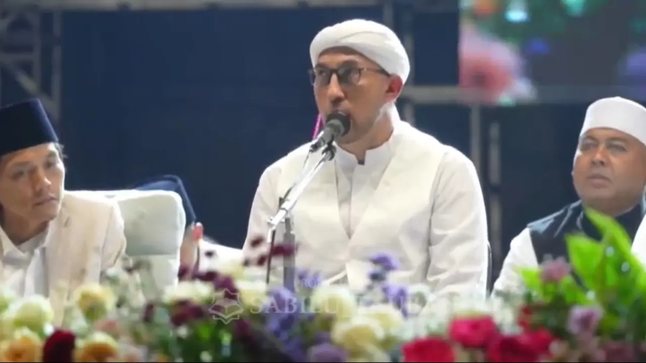 Habib Bidin dan Gus Iqdam (SS: YT Al Irsyad Official)