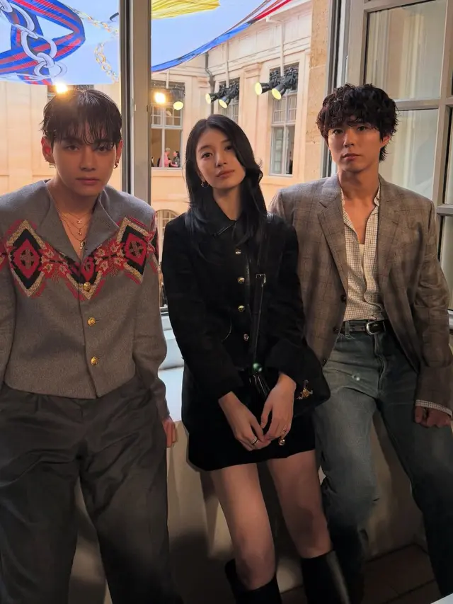 Gaya V BTS selama di Paris bikin curi perhatian. [@thv]