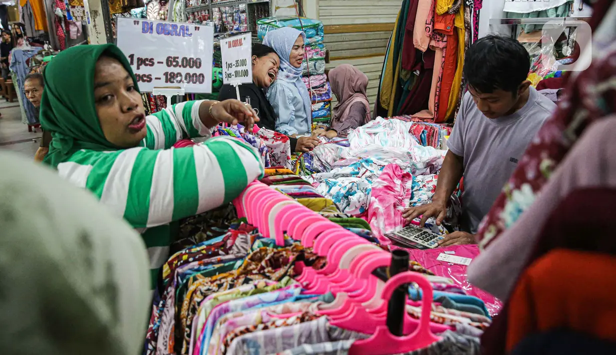 Badan Pusat Statistik (BPS) mencatat pertumbuhan ekonomi (PDB) Indonesia mencapai 5,03 persen secara year on year (yoy) pada kuartal I 2023. (Liputan6.com/Faizal Fanani)