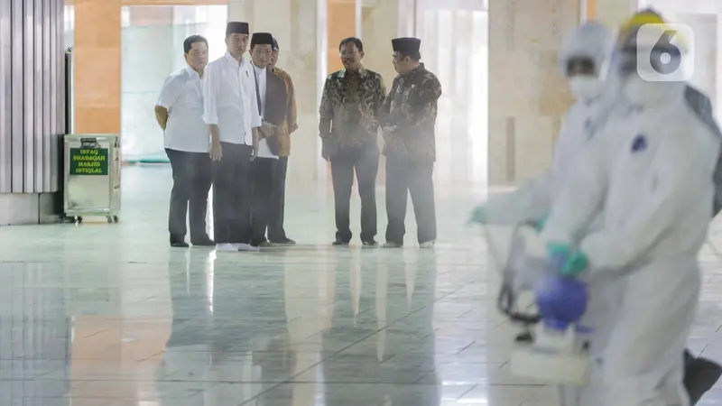 Jokowi Tinjau Sterilisasi Masjid Istiqlal